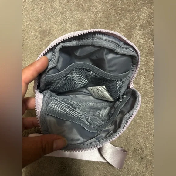 Gaiam Sidekick Waist Pack In Pink One Size With Adjustable Striped Collectible - Picture 2 of 5